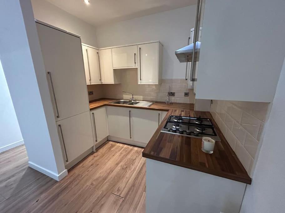 Spacious Central 2Bed Apartment Wilmslow Kültér fotó