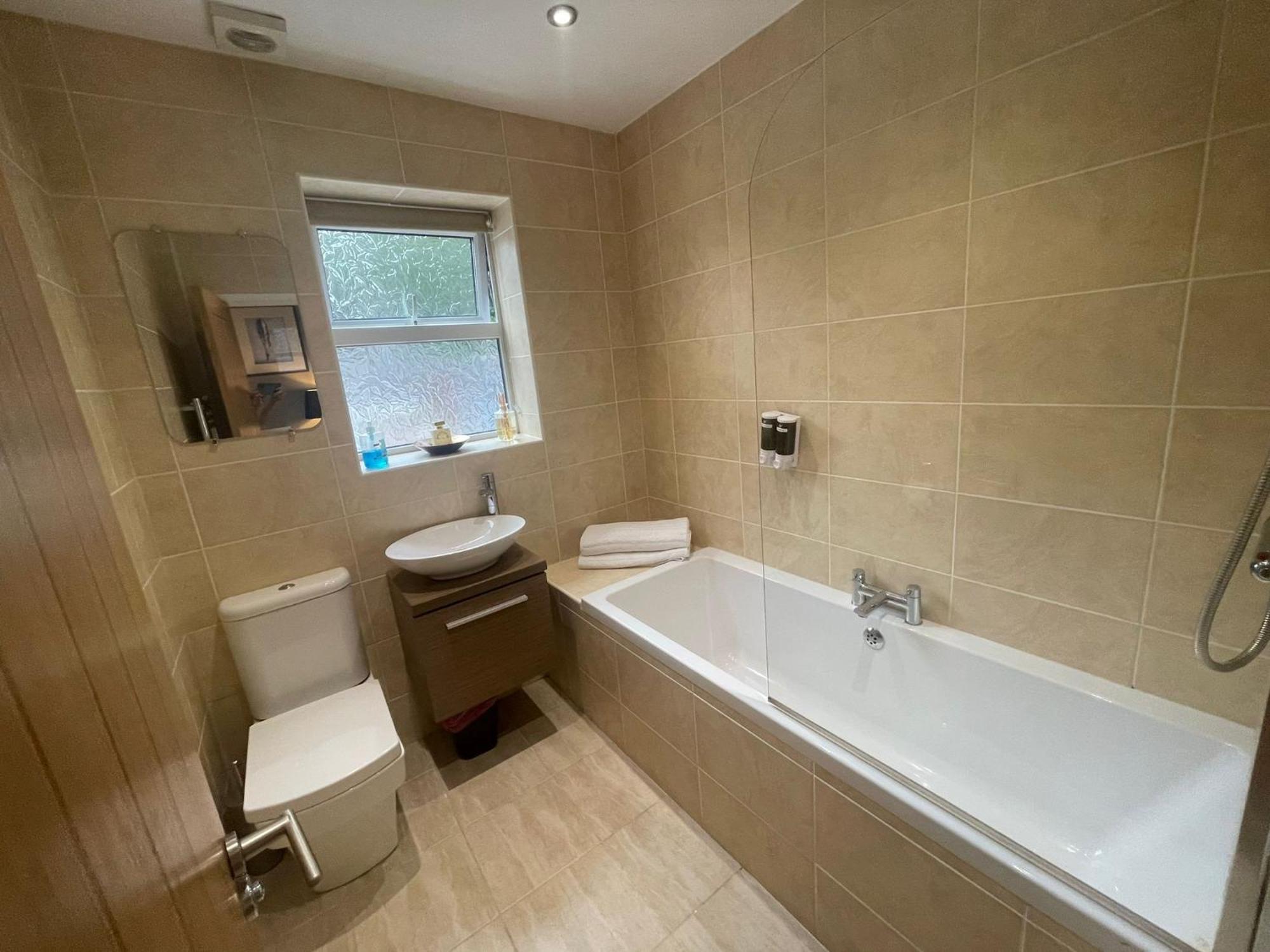 Spacious Central 2Bed Apartment Wilmslow Kültér fotó